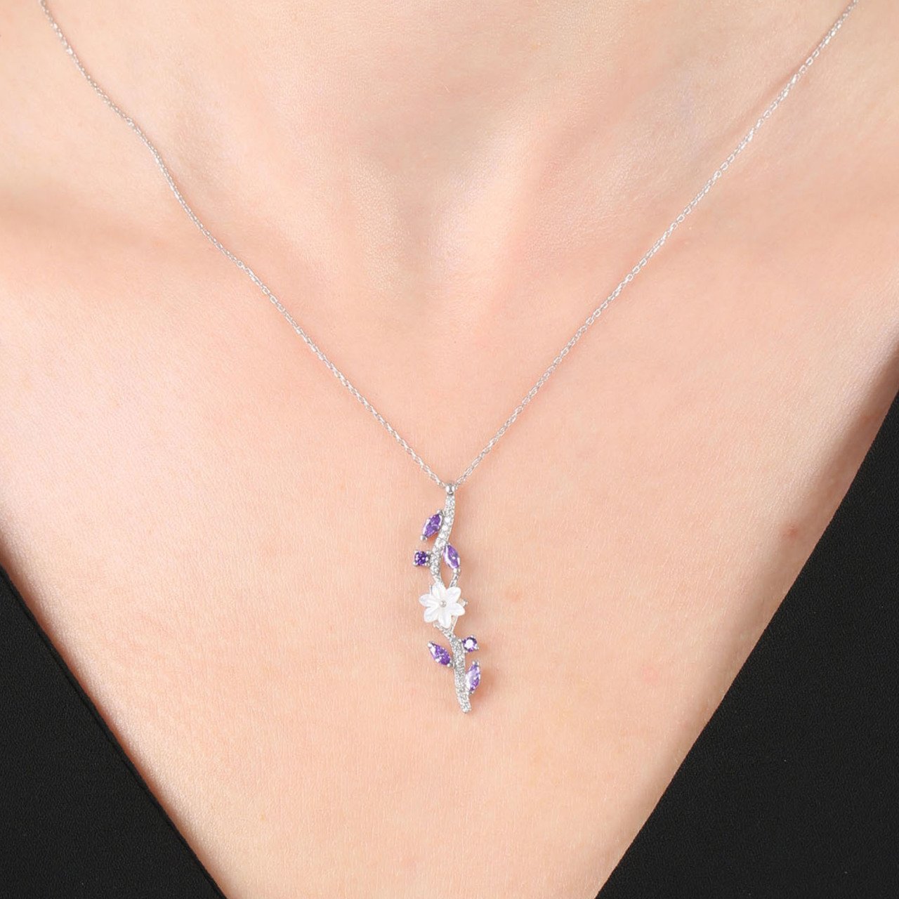 Amethyst Stone Magnolia Flower Elegance Rose/Silver 925 Sterling Silver Necklace