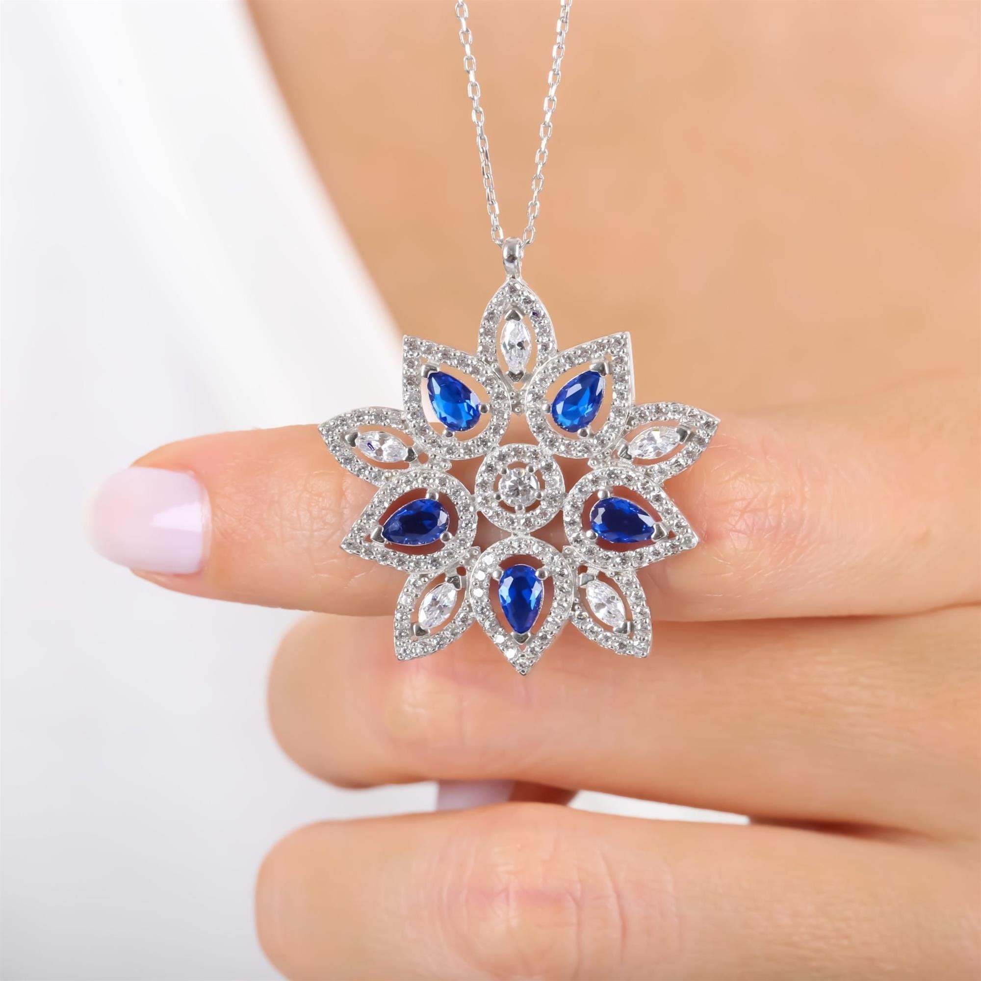 Diamond-Cut Synthetic Sapphire Queen Star 925 Sterling Silver Necklace